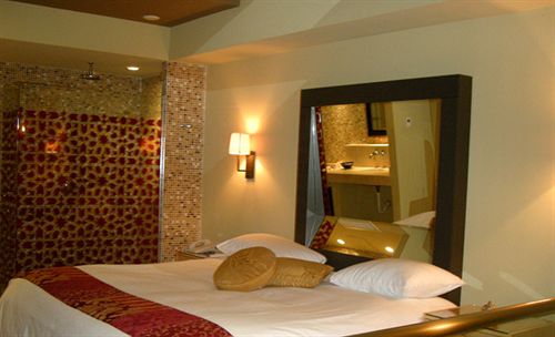 Aladdin Hotel  | Miami Springs | Florida | United States 12