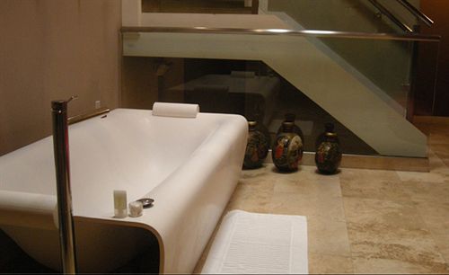 Aladdin Hotel  | Miami Springs | Florida | United States 7