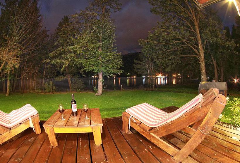 Hotel Hosteria Lago Gutierrez  | Villa Arelauquen | Rio Negro | Argentina 10