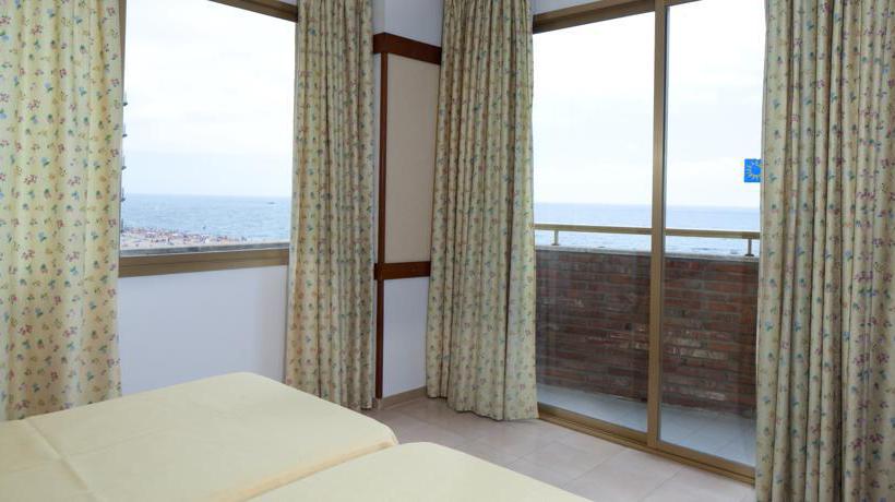 Hotel H Top Royal Sun  | Santa Susana | Barcelona | España 8