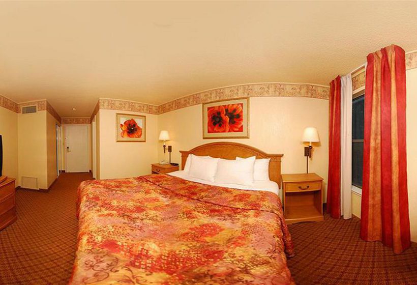 Hotel Quality Inn & Suites Albuquerque New Mexico