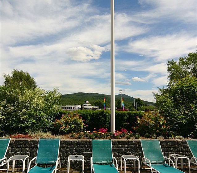 Resort Fireside Inn & Suites Lake Winnipesaukee Hotel Gilford New Hampshire