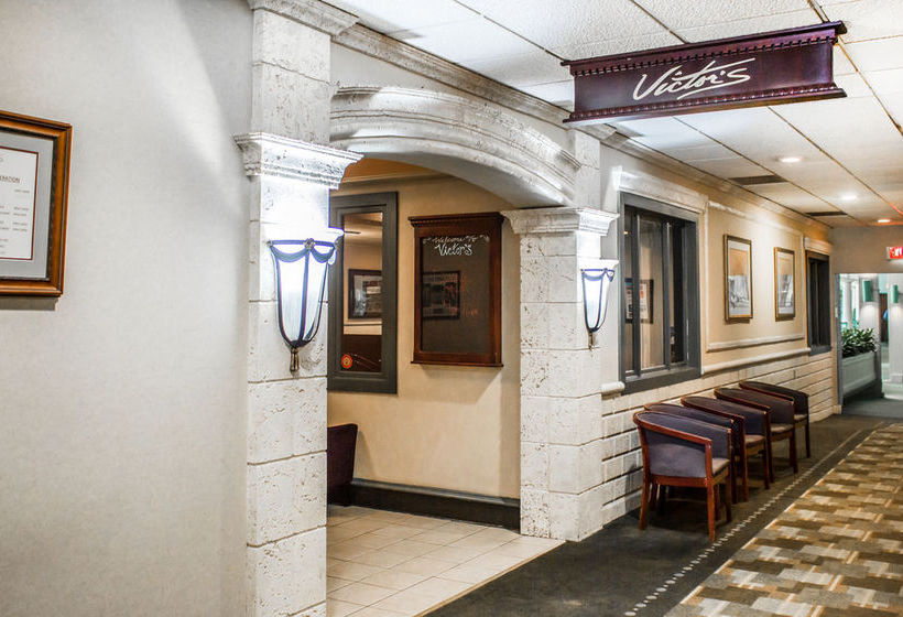 Clarion Hotel & Conference Center 