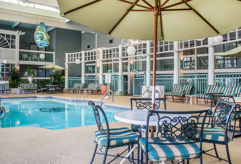 Clarion Hotel & Conference Center  | Erie | Pennsylvania | Estados Unidos 17