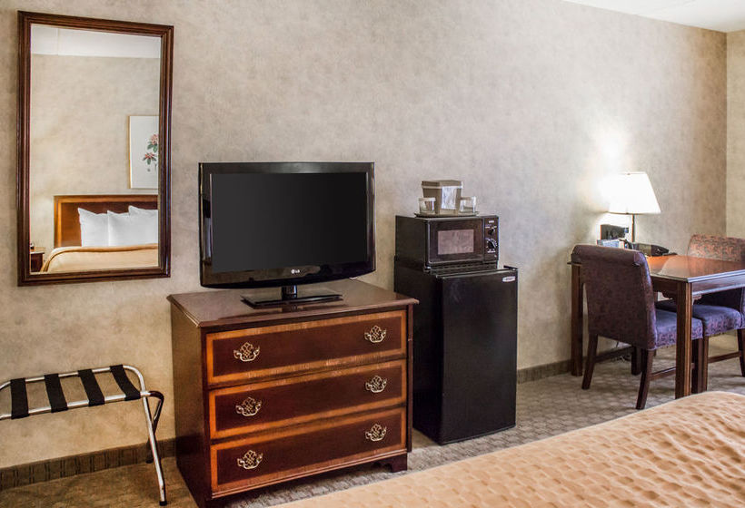 Clarion Hotel & Conference Center  | Erie | Pennsylvania | Estados Unidos 18