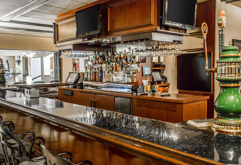 Clarion Hotel & Conference Center  | Erie | Pennsylvania | Estados Unidos 2