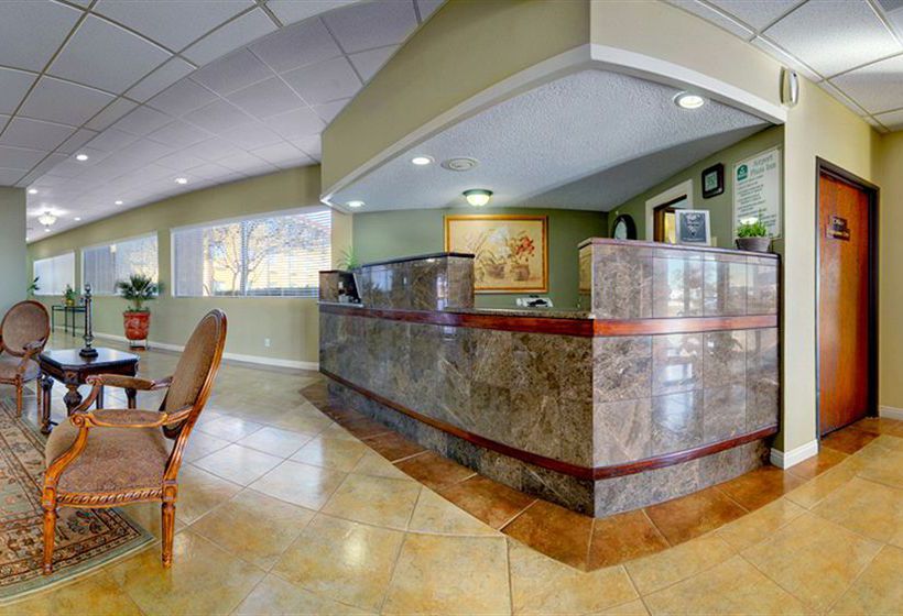 Hotel Baymont Inn & Suites Midland Airport