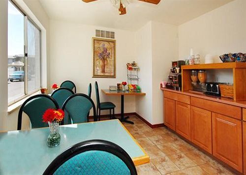 Hotel Econo Lodge  | Brush | Colorado | United States 7