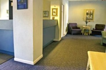 Cliff Dweller Hotel On Lake Su  