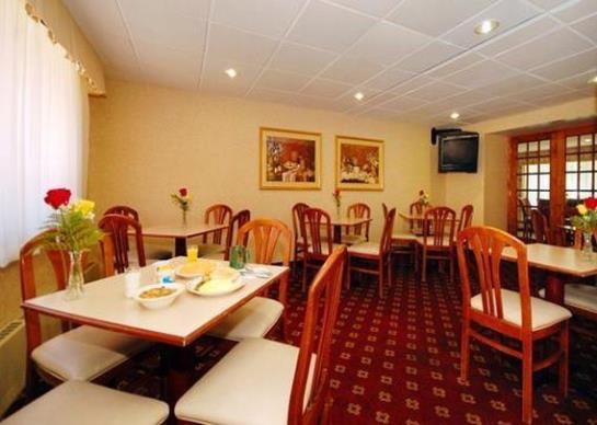 Hotel Quality Inn & Suites Green Bay  | Green Bay | Wisconsin | United States 1