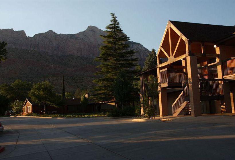 Hotel Driftwood Lodge  | Springdale | Utah | United States 9