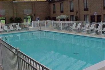 Hotel Gold Vault Inn  | Radcliff | Kentucky | United States 3