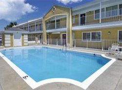 Hotel Ottawa KS Travelodge 