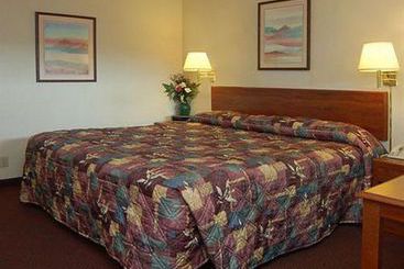 Hotel Econo Lodge Pratt  