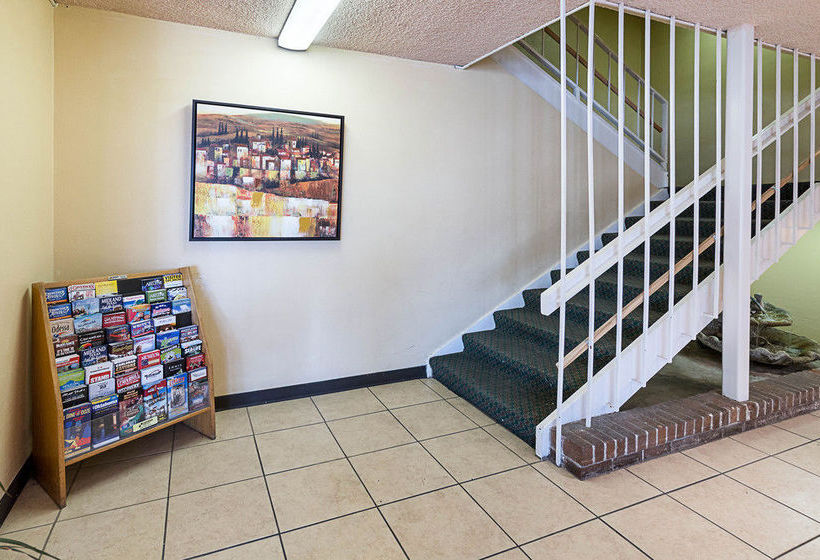 Hotel Econo Lodge  | San Angelo | Texas | United States 12