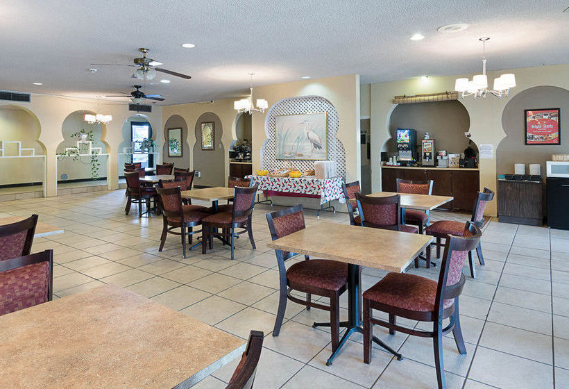 Hotel Econo Lodge  | San Angelo | Texas | United States 5