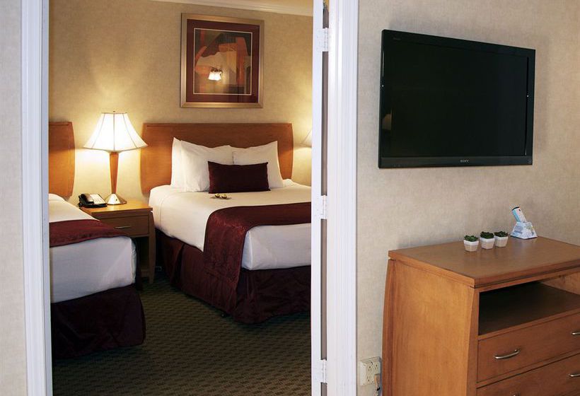 Best Western PLUS InnSuites Phoenix Hotel & Suites  | Phoenix | Arizona | United States 11