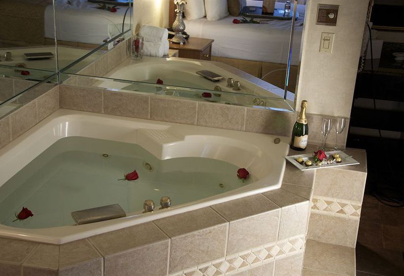 Best Western PLUS InnSuites Phoenix Hotel & Suites  | Phoenix | Arizona | United States 2