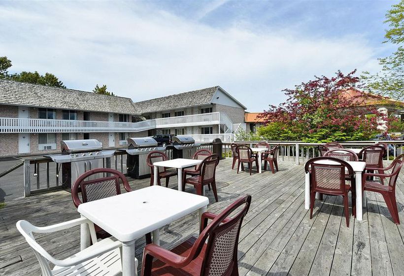 Hotel Americas Best Value Innmackinaw City  | Mackinaw City | Michigan | United States 10