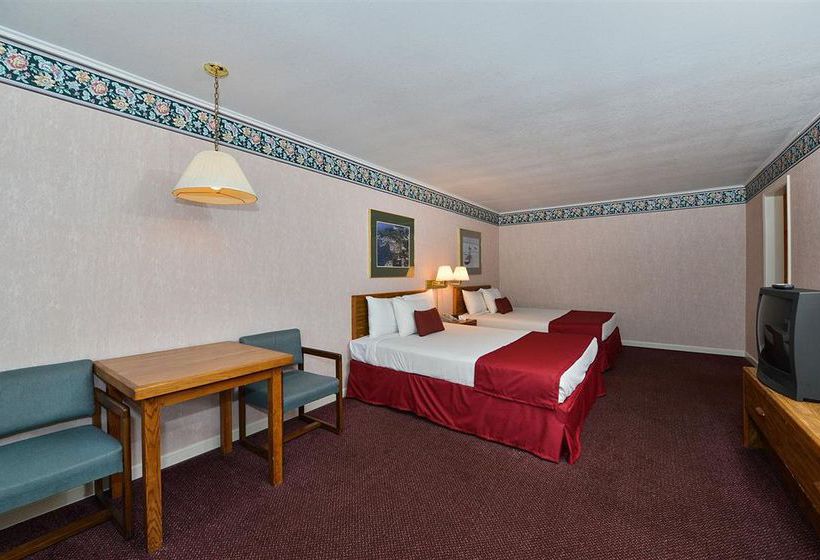 Hotel Americas Best Value Innmackinaw City  | Mackinaw City | Michigan | United States 14