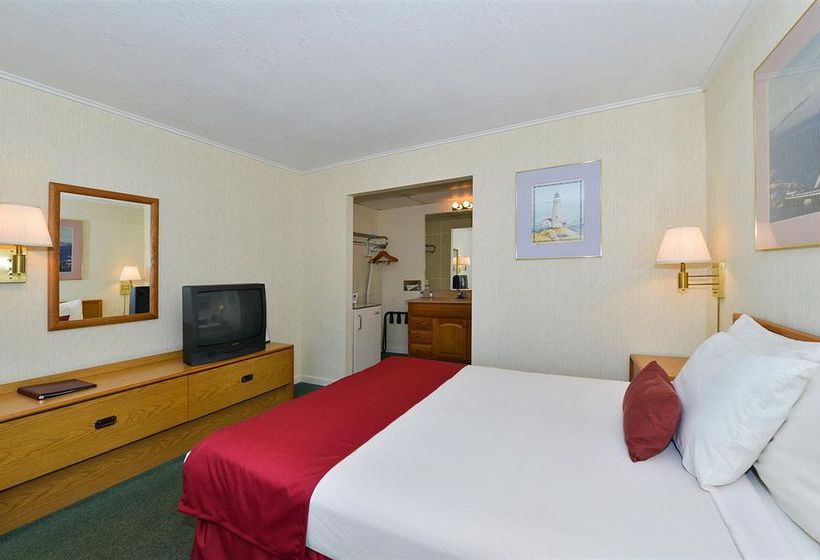 Hotel Americas Best Value Innmackinaw City  | Mackinaw City | Michigan | United States 16
