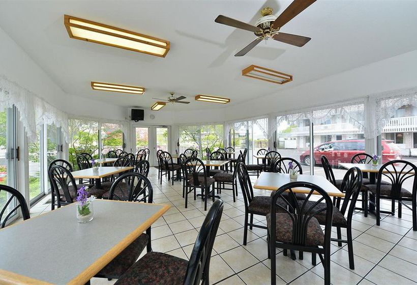 Hotel Americas Best Value Innmackinaw City  | Mackinaw City | Michigan | United States 5