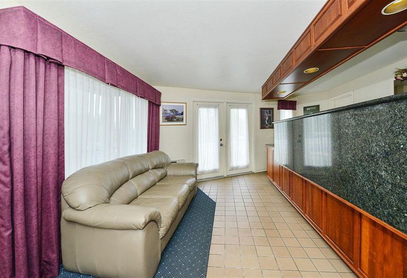 Hotel Americas Best Value Innmackinaw City  | Mackinaw City | Michigan | United States 6