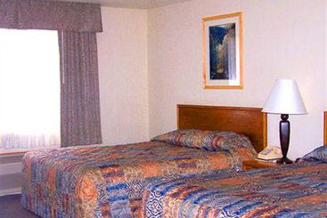 Main Motel An Independent Mag  | Ely | Nevada | United States 4