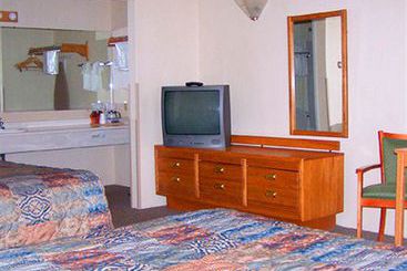 Main Motel An Independent Mag  | Ely | Nevada | United States 6