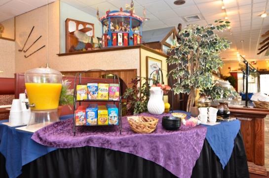 Best Western Plus Midway Hotel & Suites-Brookfield  | Brookfield | Wisconsin | United States 16