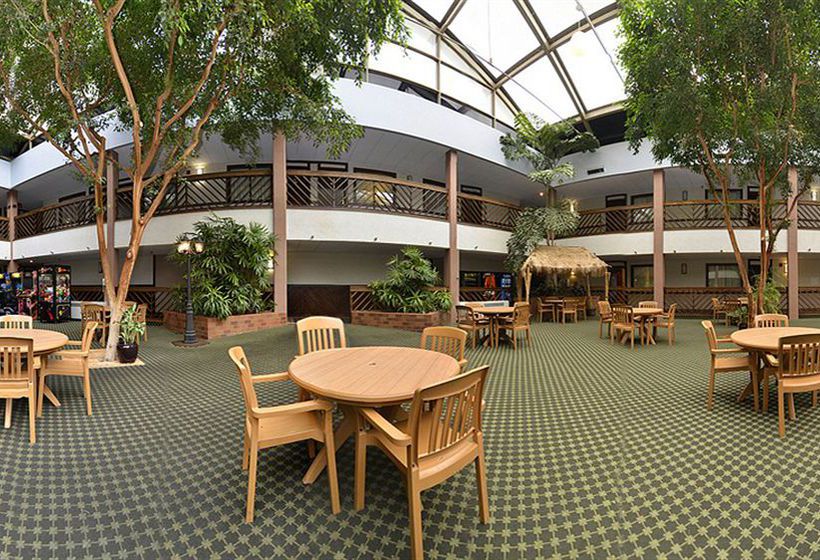 Best Western Plus Midway Hotel & Suites-Brookfield  | Brookfield | Wisconsin | United States 2