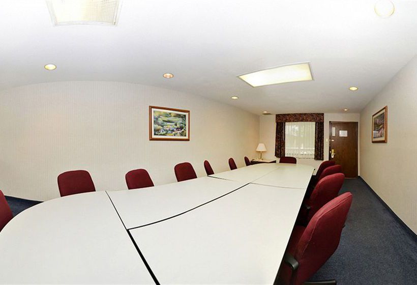 Best Western Plus Midway Hotel & Suites-Brookfield  | Brookfield | Wisconsin | United States 3