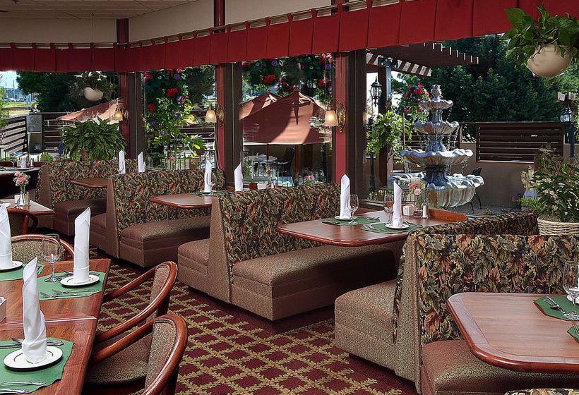 Hotel Rogue Regency Inn & Suites Medford Oregon