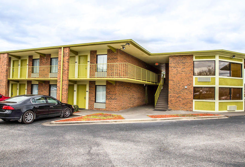 Hotel Econo Lodge Whiteville  | Whiteville | North Carolina | United States 5