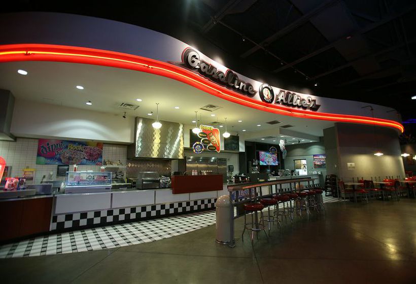 The Pzazz Resort Hotel & Catfish Bend Inn & Spa  | Burlington | Iowa | United States 6