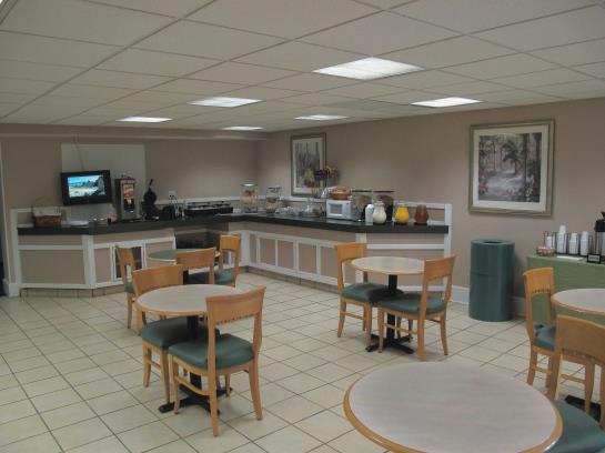 Hotel La Quinta Inn Richmond  | Richmond | Kentucky | United States 14