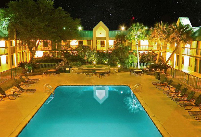 Hotel Best Western Plus Seaway Inn 	  | Gulfport | Mississippi | United States 12