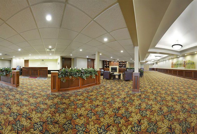 Hotel Quality Inn & Suites Starlite Village Conference Center Ames