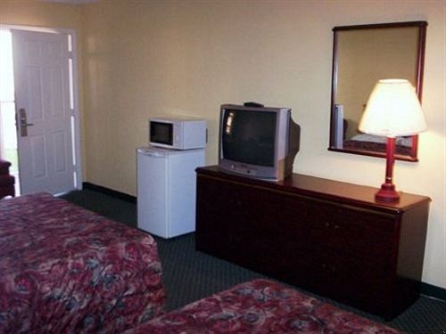 Hotel Regency Inn & Suites Rosenberg  | Rosenberg | Texas | United States 2