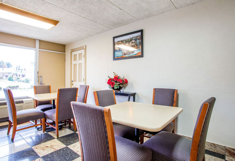 Hotel Econo Lodge Zanesville  | Zanesville | Ohio | United States 10