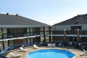 Hotel Walking Horse Lodge Lewisburg  | Lewisburg | Tennessee | United States 3