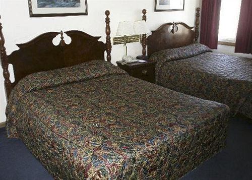 Motel Rodeway Inn & Suites  | Eau Claire | Wisconsin | United States 1