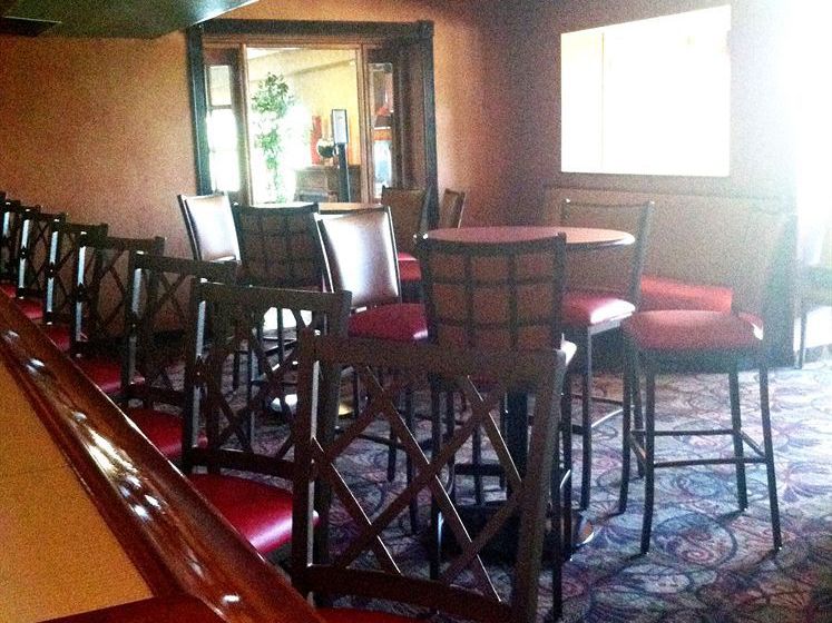 Motel Budget Inn & Suites 