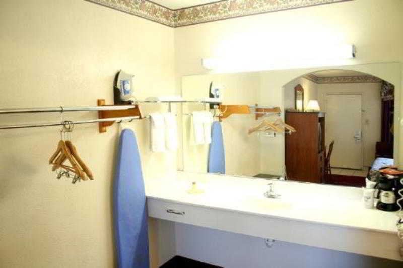 Hotel Days Inn Phoenix Airport   | Phoenix | Arizona | United States 2