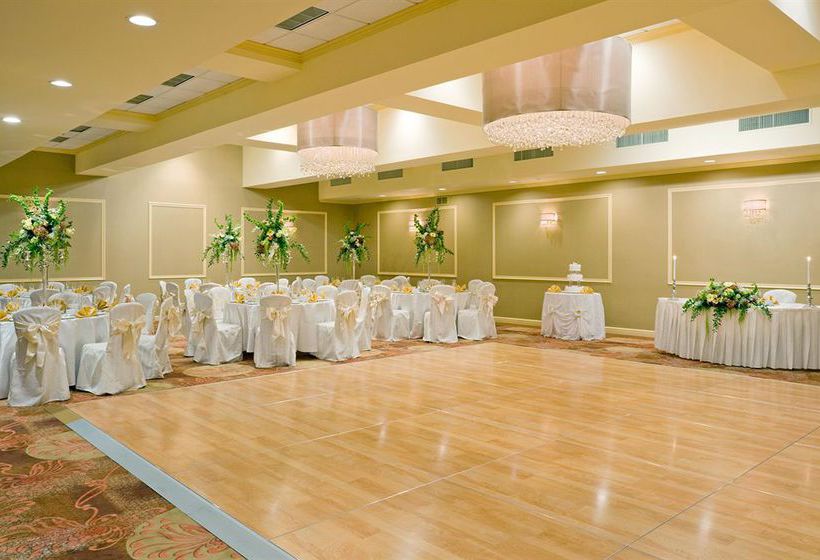 Crowne Plaza Hotel EDISON  | Edison | New Jersey | United States 14