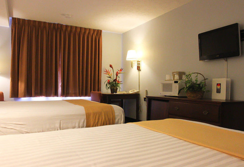 Hotel Clover Island Inn  | Kennewick | Washington | United States 18