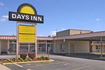 Hotel Knight Inn North Olmsted / Cleveland Airport 