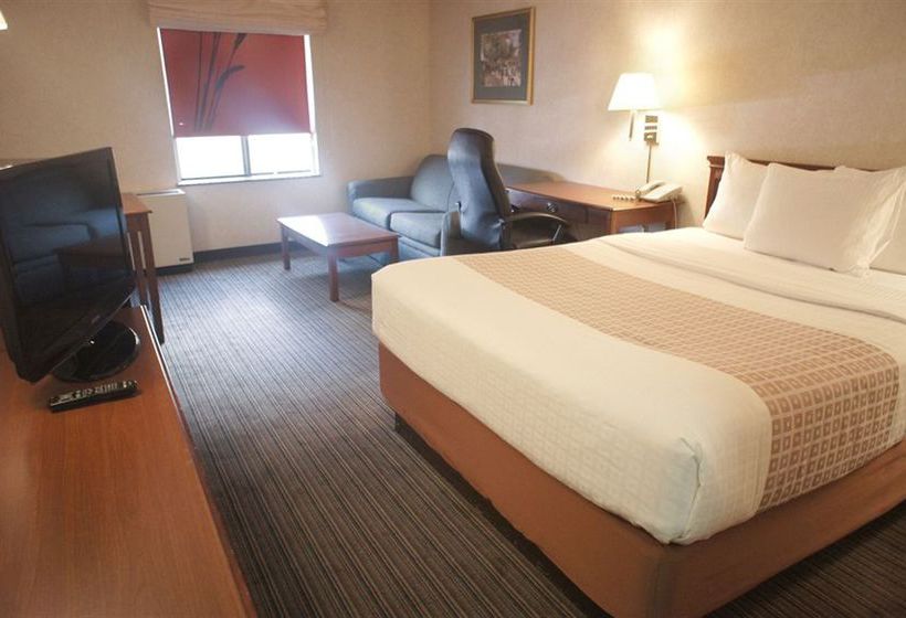 Hotel La Quinta Inn & Suites Burlington  | South Burlington | Vermont | United States 1