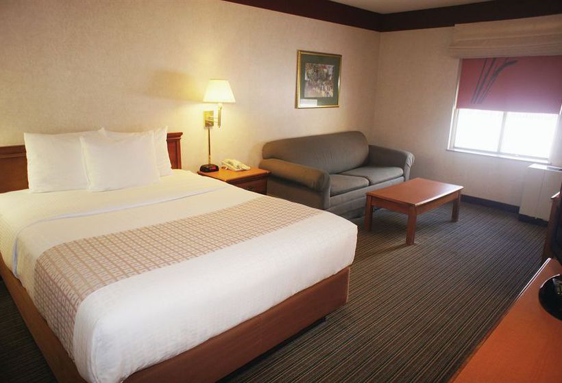 Hotel La Quinta Inn & Suites Burlington  | South Burlington | Vermont | United States 11