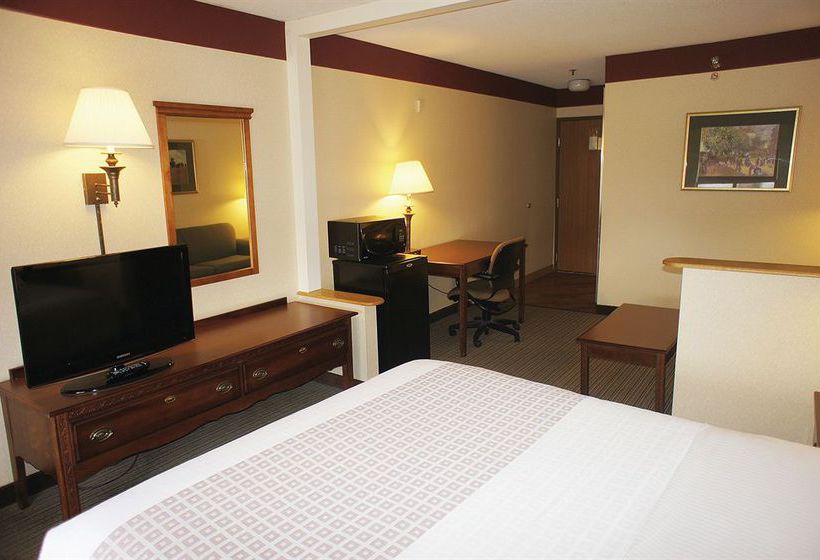 Hotel La Quinta Inn & Suites Burlington  | South Burlington | Vermont | United States 17